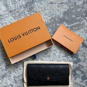 COPY - Authentic Louis Vuitton Black Wallet Sleek Design